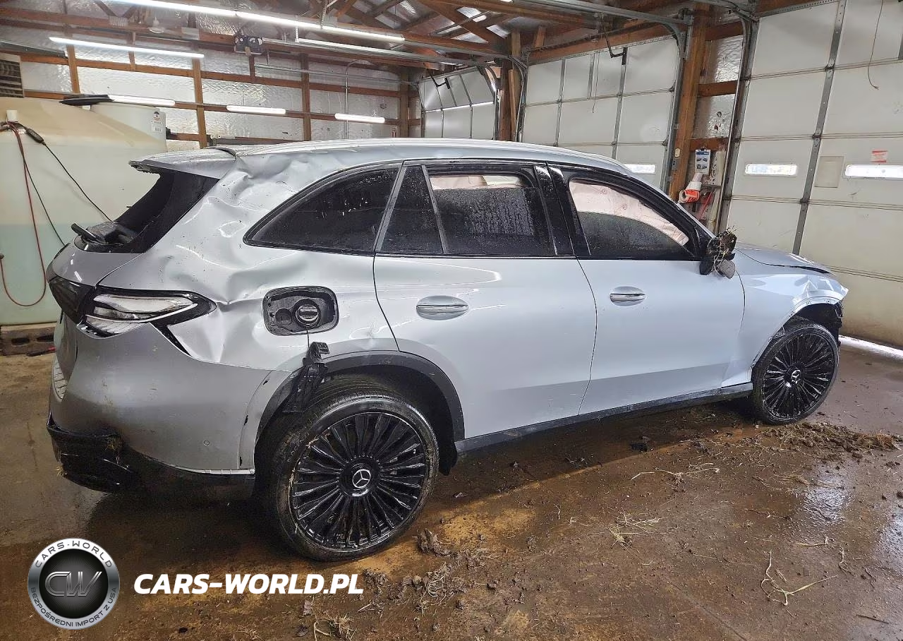 2023 Mercedes-Benz Glc 300 4Matic VIN:W1NKM4HB6PF028203 - 3