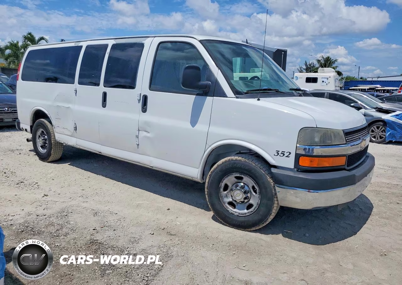 2012 Chevrolet Express G3500 Lt VIN:1GAZG1FG2C1123447 - 4