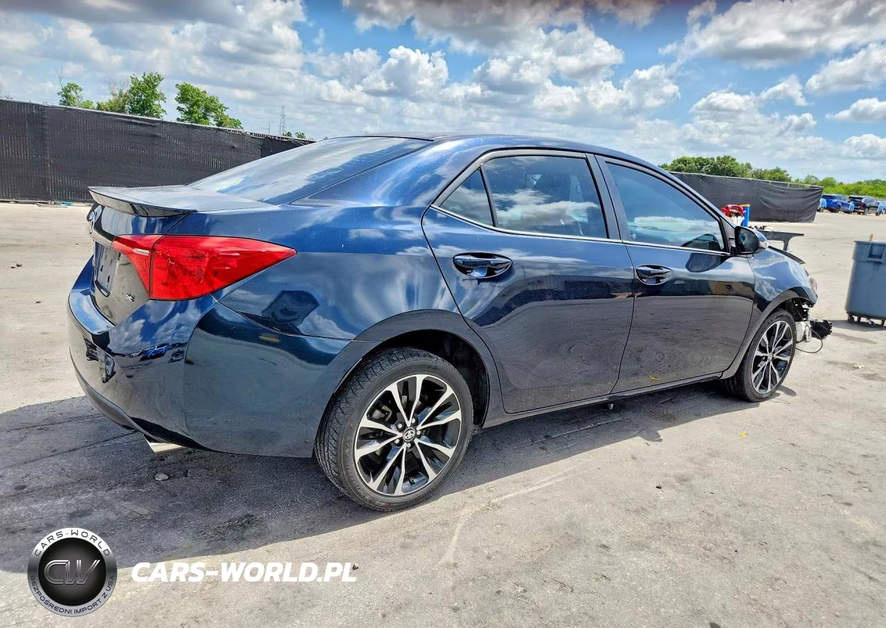 2018 Toyota Corolla Se VIN:2T1BURHE4JC970166 - 3
