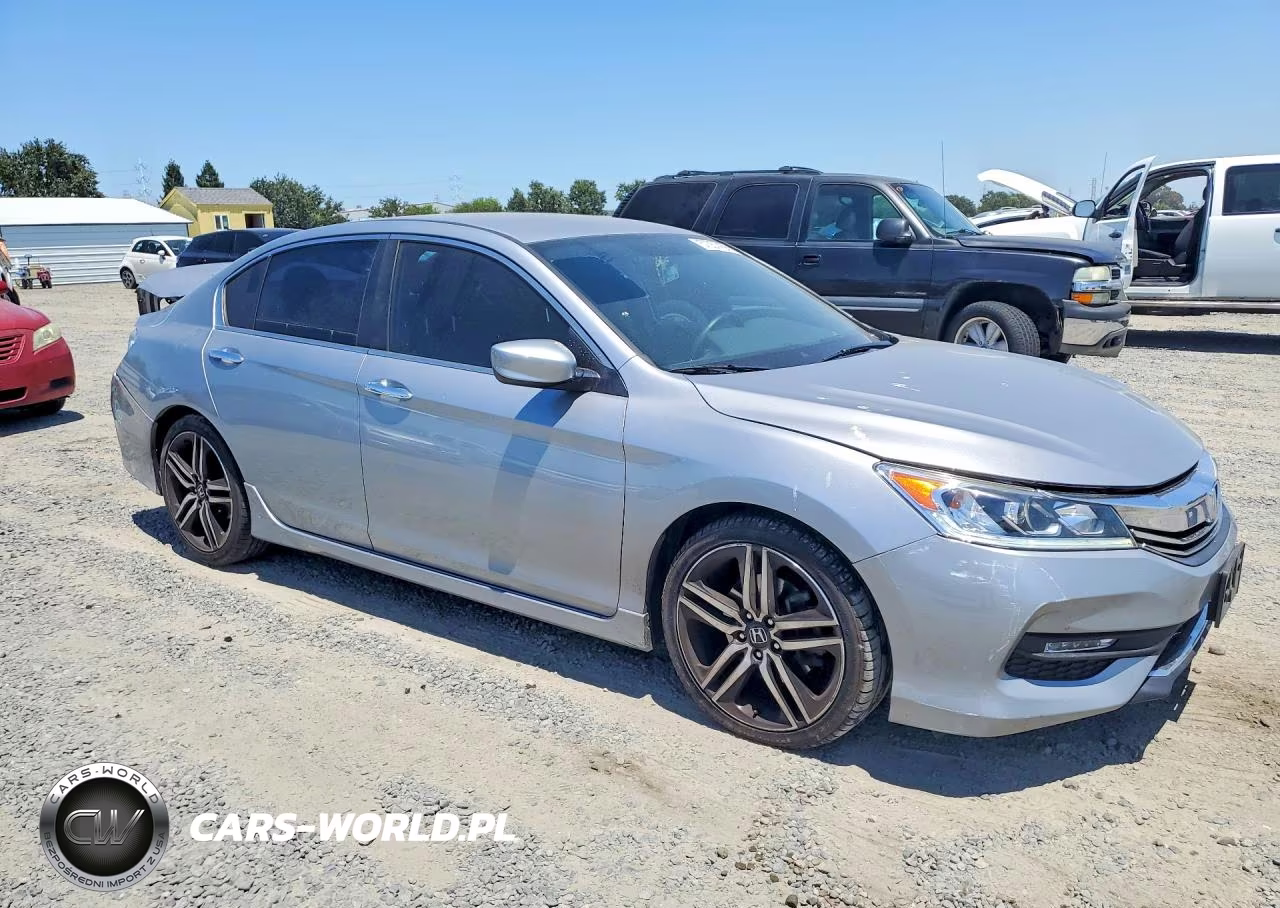 2017 Honda Accord Sport VIN:1HGCR2F51HA101105 - 4