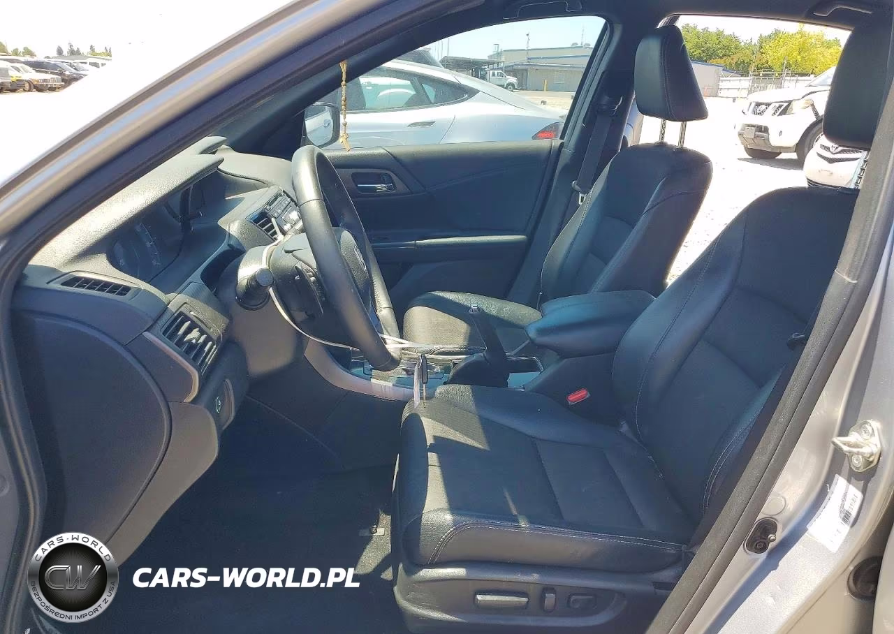 2017 Honda Accord Sport VIN:1HGCR2F51HA101105 - 7