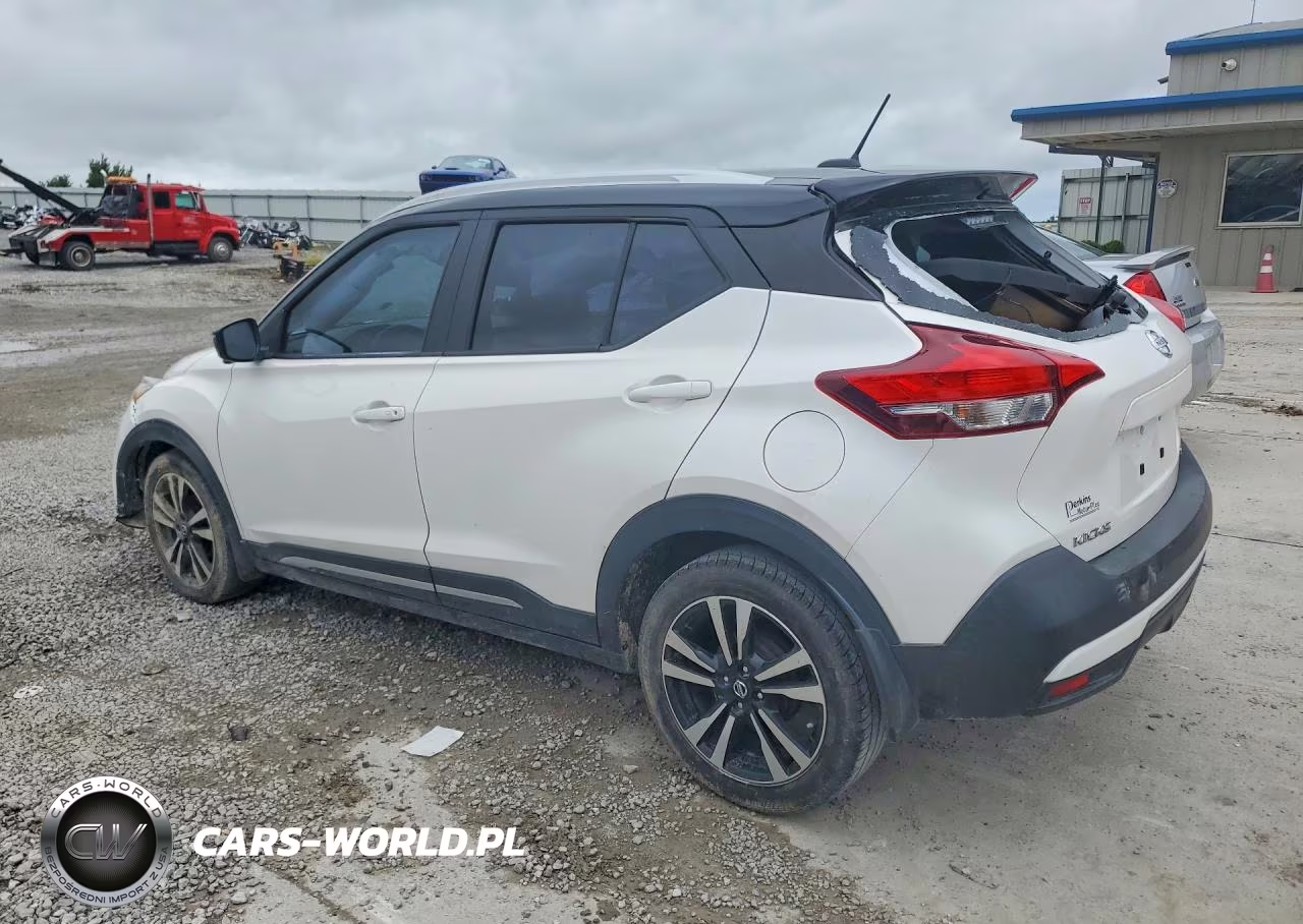 2019 Nissan Kicks Sr VIN:3N1CP5CU2KL568280 - 2