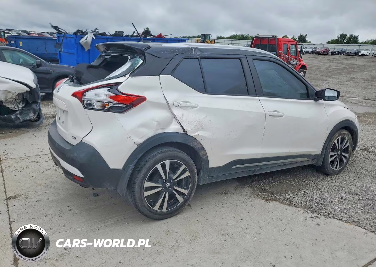 2019 Nissan Kicks Sr VIN:3N1CP5CU2KL568280 - 3