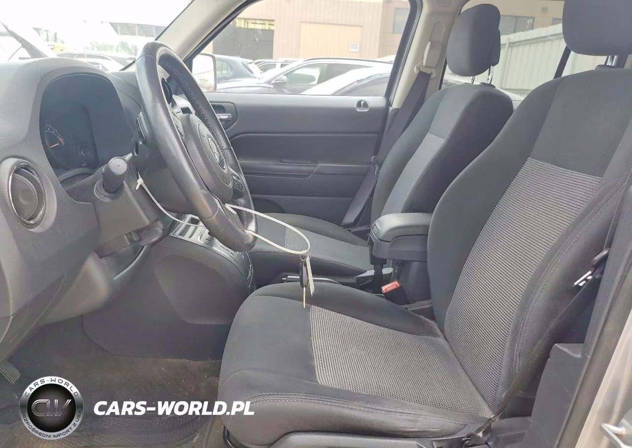 2014 Jeep Patriot Latitude VIN:1C4NJRFBXED778158 - 7