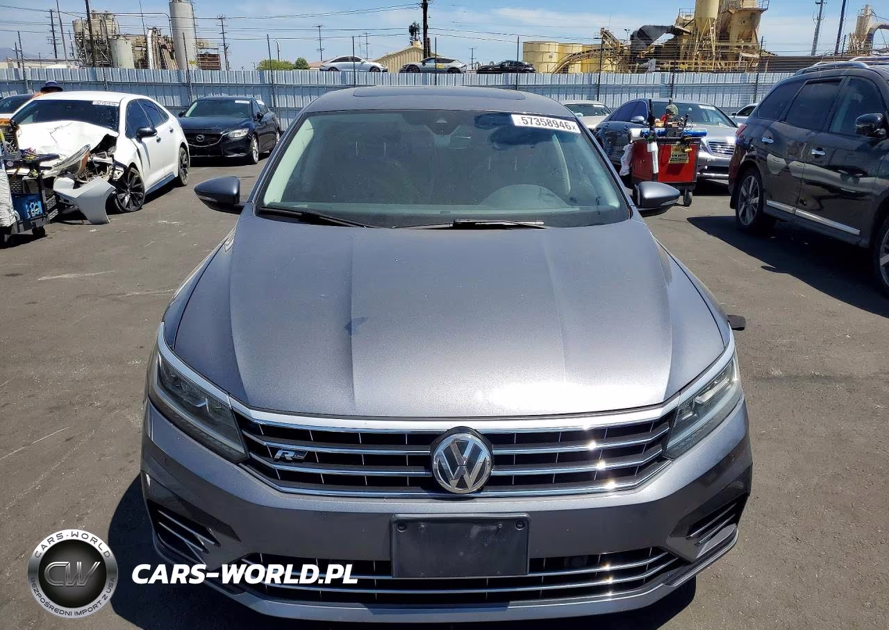2019 Volkswagen Passat Se R-Line VIN:1VWMA7A36KC006318 - 5