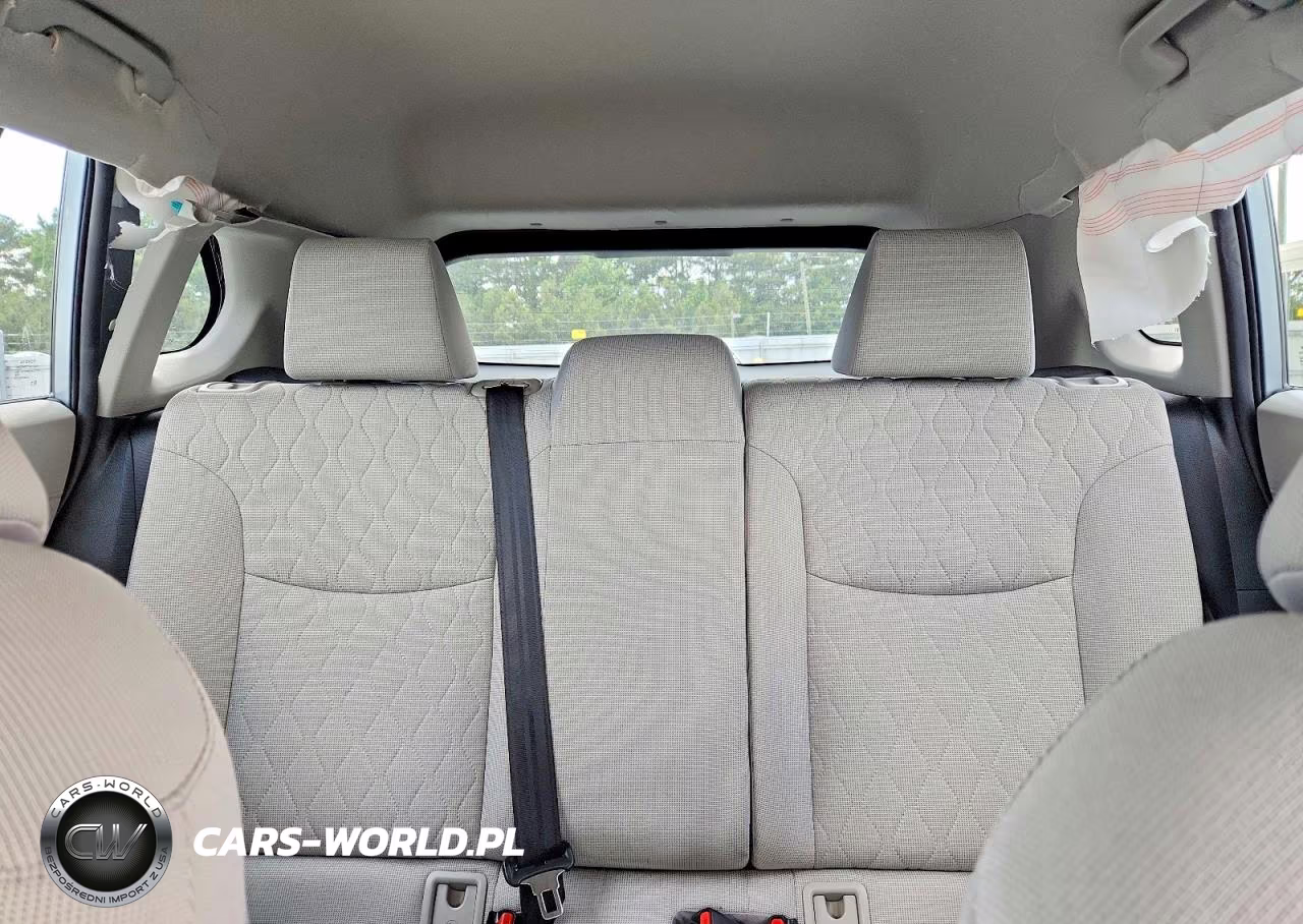 2023 Toyota Corolla Cross L VIN:7MUAAAAG4PV046396 - 10