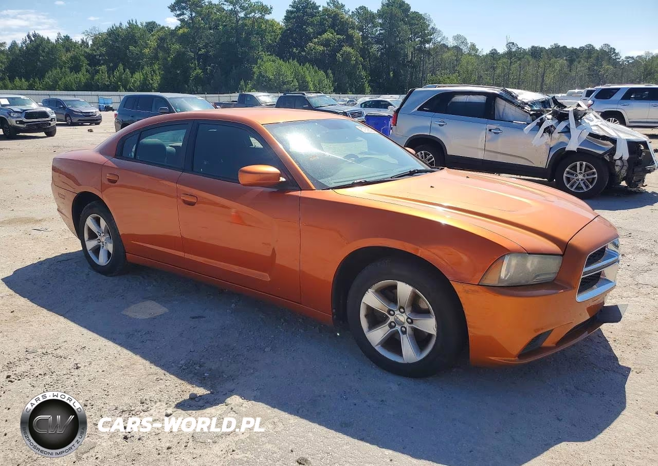 2011 Dodge Charger VIN:2B3CL3CG5BH541205 - 4