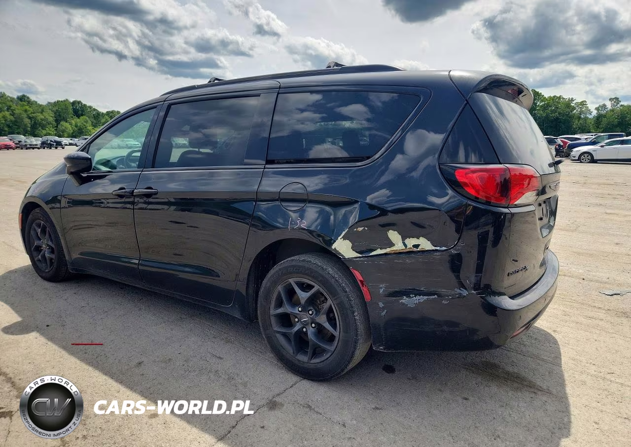 2018 Chrysler Pacifica Touring L Plus VIN:2C4RC1EG6JR312227 - 2