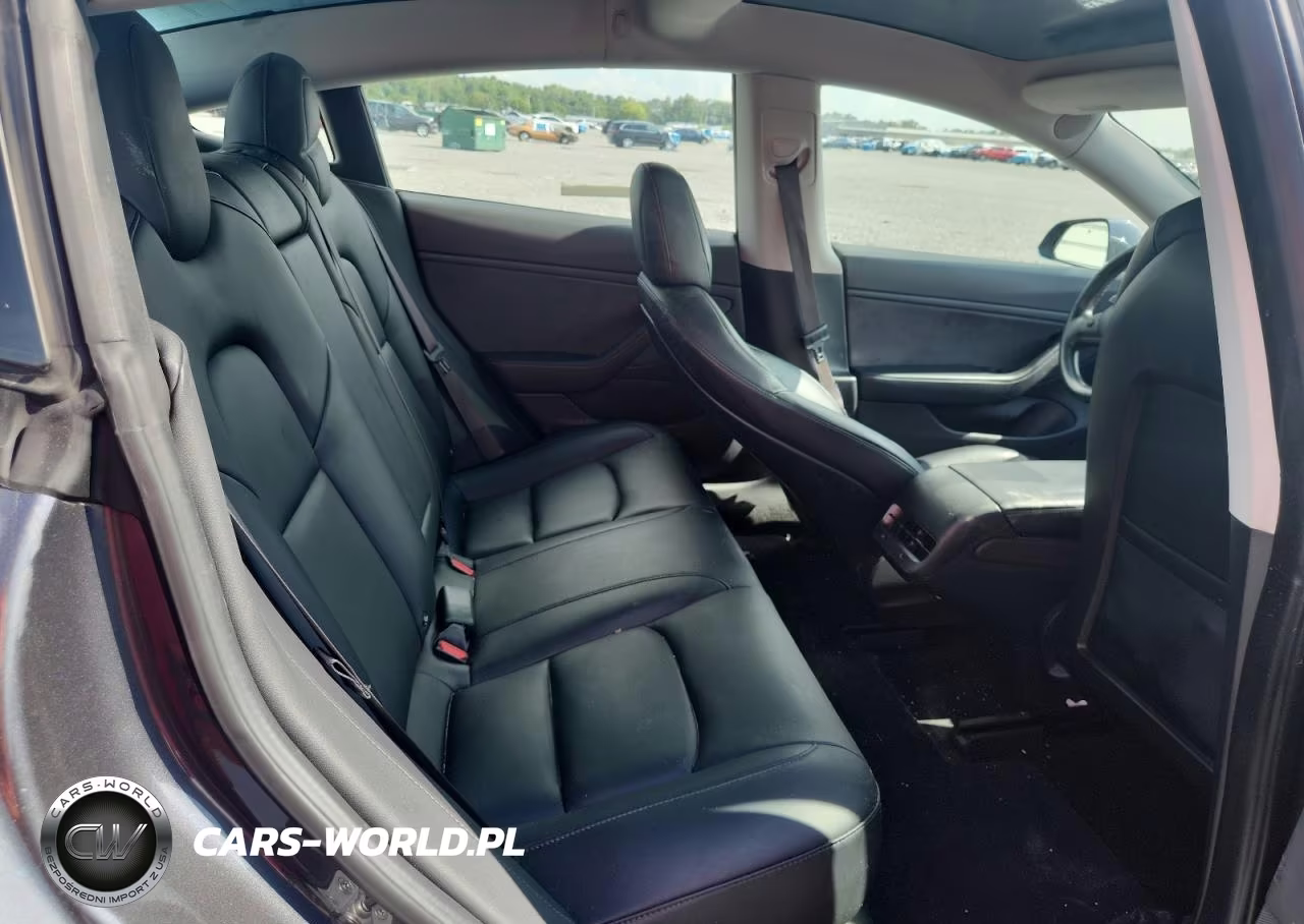 2018 Tesla Model 3 VIN:5YJ3E1EB1JF082936 - 10