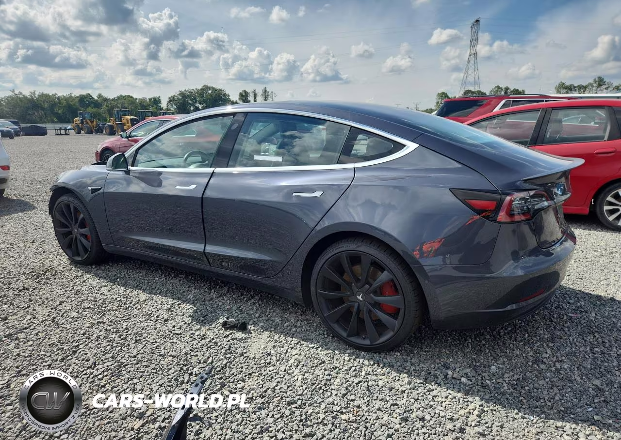 2018 Tesla Model 3 VIN:5YJ3E1EB1JF082936 - 2