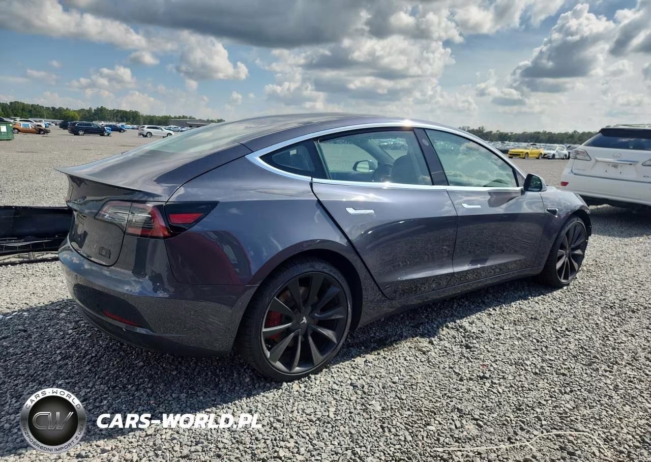 2018 Tesla Model 3 VIN:5YJ3E1EB1JF082936 - 3