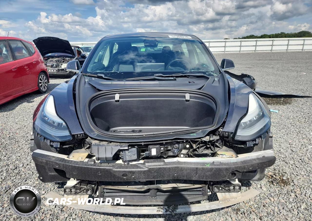 2018 Tesla Model 3 VIN:5YJ3E1EB1JF082936 - 5