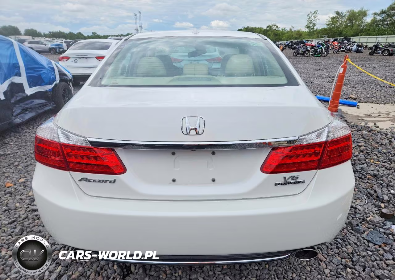 2015 Honda Accord Touring VIN:1HGCR3F97FA011107 - 6
