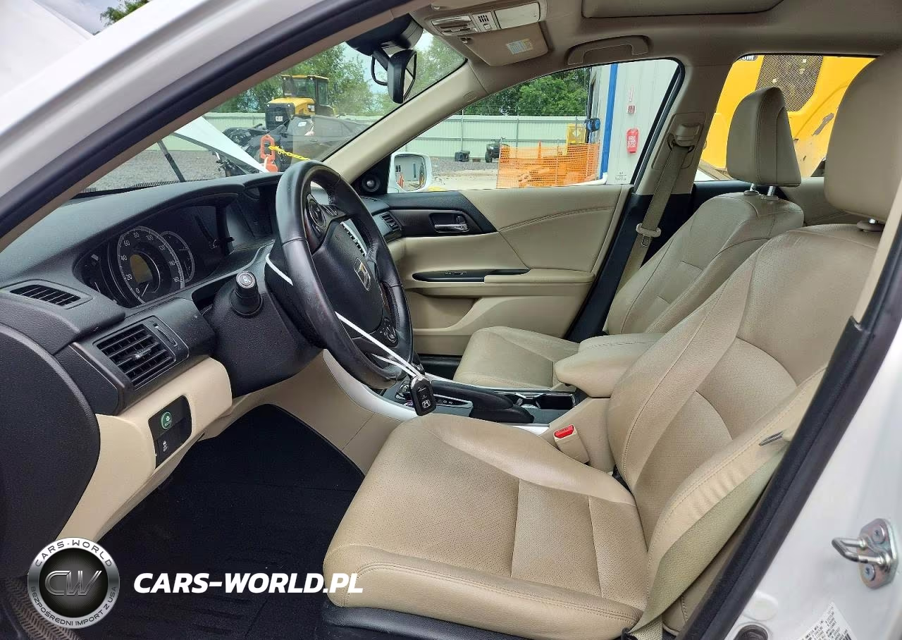 2015 Honda Accord Touring VIN:1HGCR3F97FA011107 - 7
