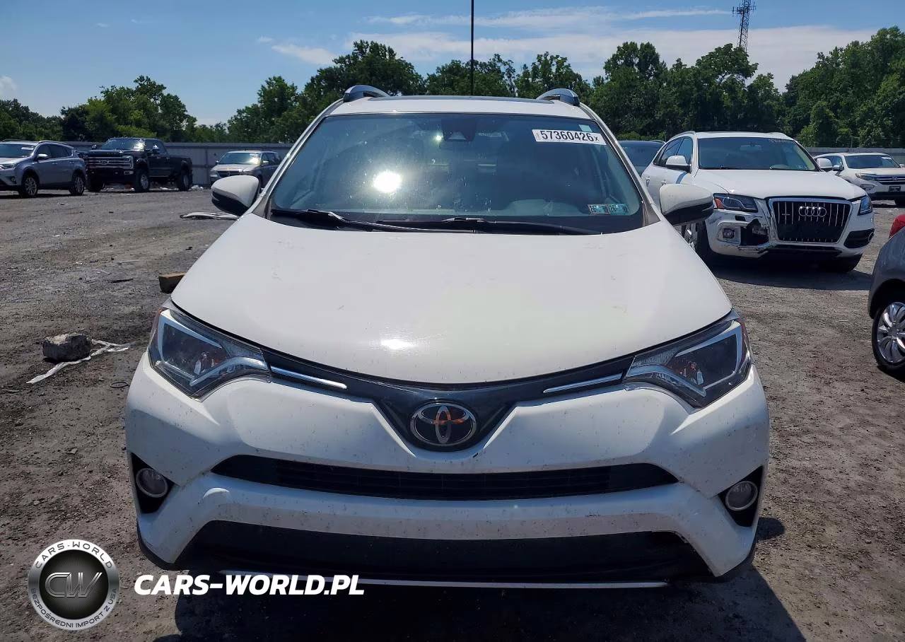 2018 Toyota Rav4 Xle VIN:JTMRFREV5JD256997 - 5