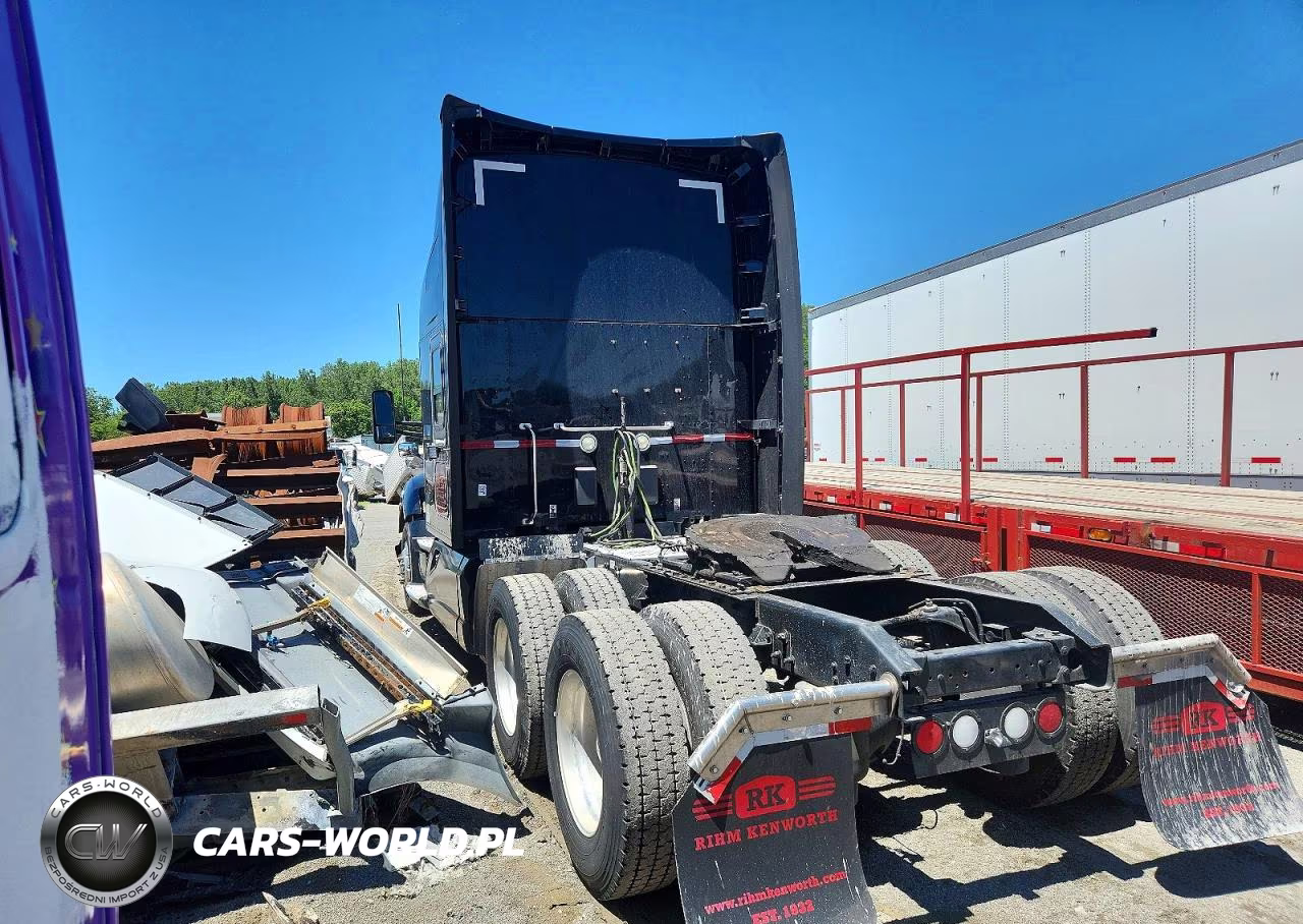 2017 Kenworth T680 Semi Truck VIN:1XKYD49X9HJ151833 - 4