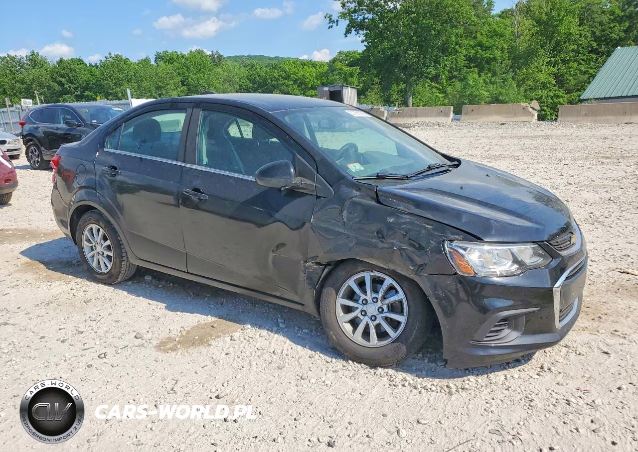 2017 Chevrolet Sonic Lt VIN:1G1JD5SH2H4126155 - 4
