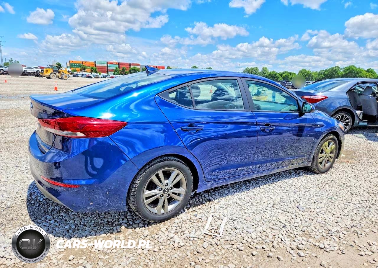 2017 Hyundai Elantra Value Edition VIN:5NPD84LFXHH156241 - 3