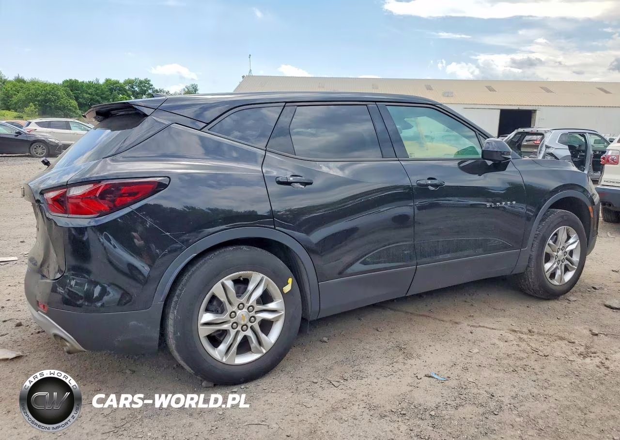 2019 Chevrolet Blazer 1Lt VIN:3GNKBBRA4KS613204 - 3