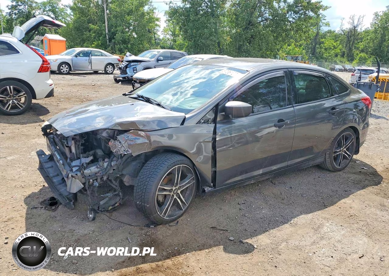 2016 Ford Focus S – zdjęcie 1 z 12