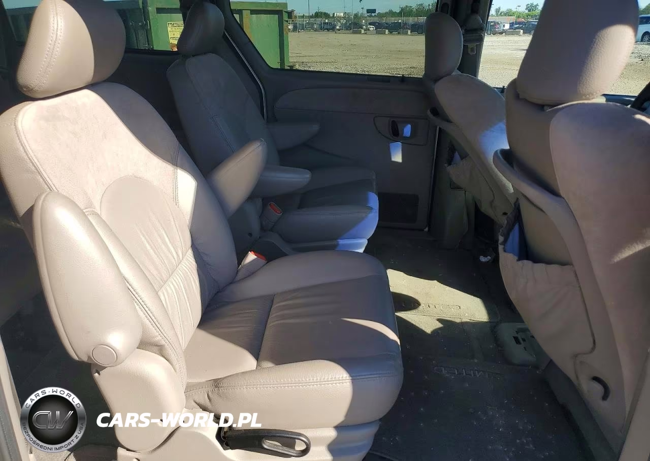 2002 Chrysler Town & Country Limited VIN:2C8GP64L22R597953 - 11