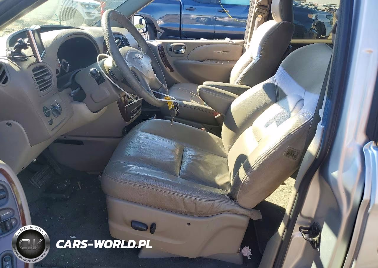 2002 Chrysler Town & Country Limited VIN:2C8GP64L22R597953 - 7