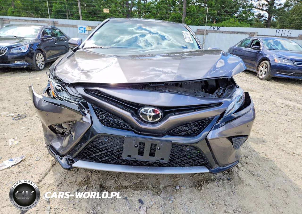 2018 Toyota Camry Xse VIN:4T1B61HK2JU037348 - 5