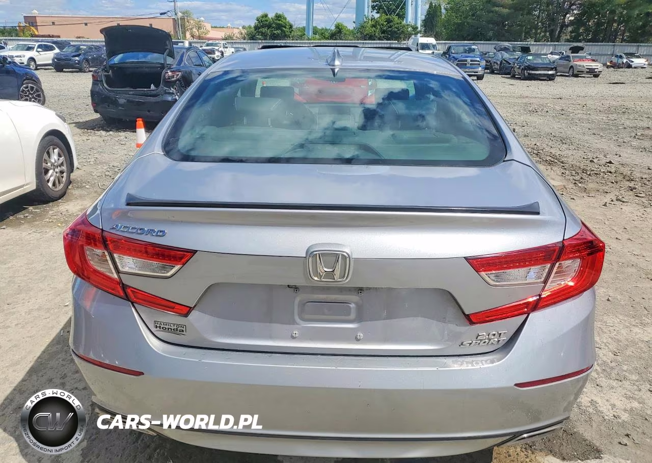 2018 Honda Accord Sport VIN:1HGCV2E3XJA047126 - 6