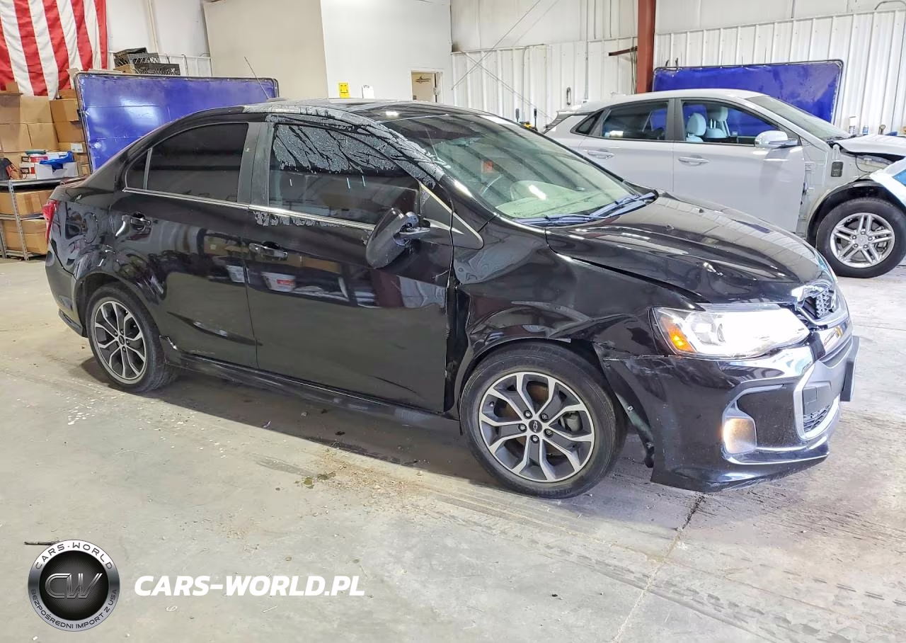 2020 Chevrolet Sonic Lt VIN:1G1JD5SB1L4144134 - 4