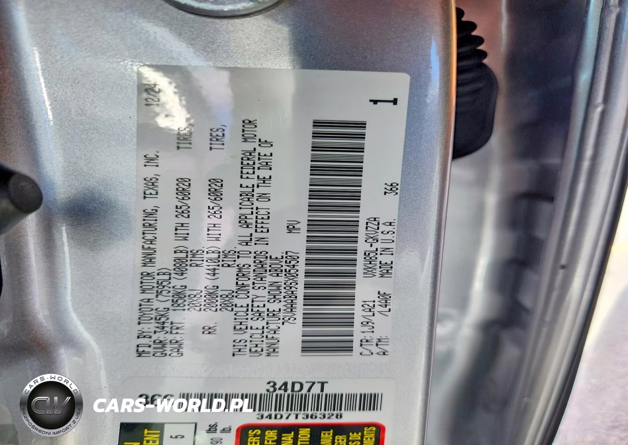 2025 Toyota Sequoia Platinum VIN:7SVAAABA9SX054507 - 13