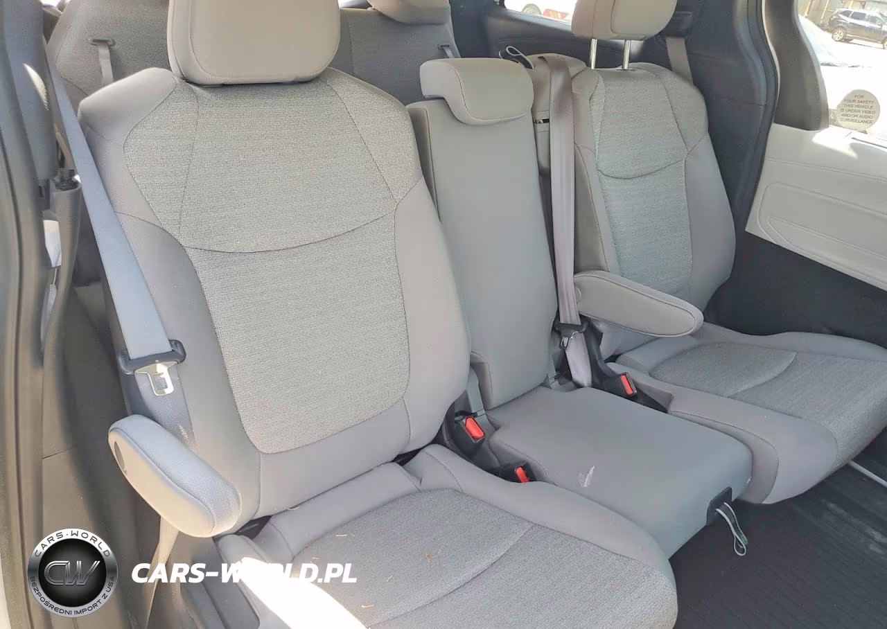 2025 Toyota Sienna Le VIN:5TDKRKEC3SS279277 - 11