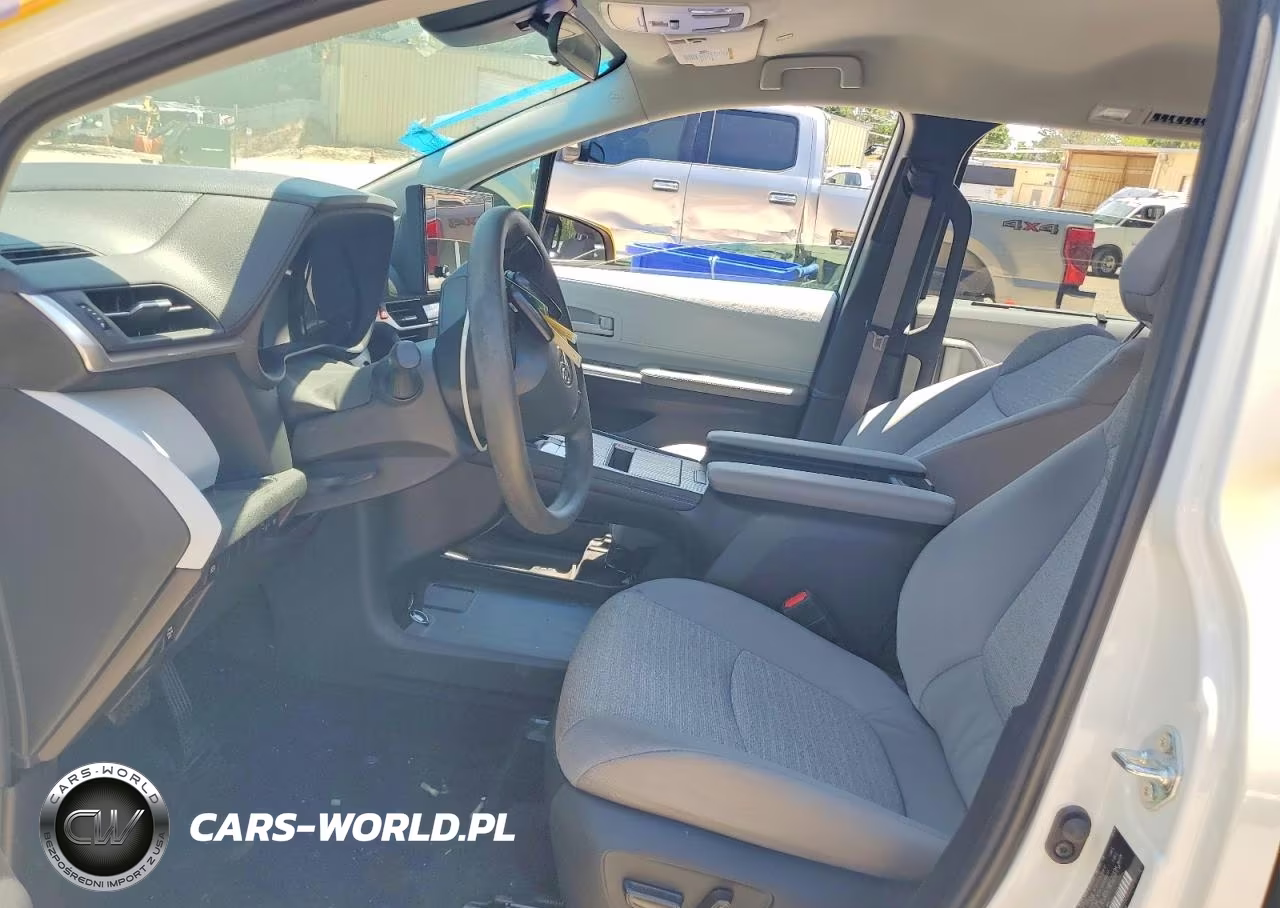 2025 Toyota Sienna Le VIN:5TDKRKEC3SS279277 - 7