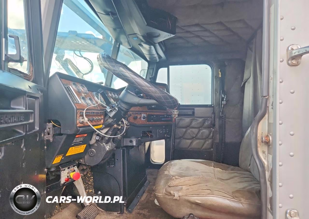 2007 Freightliner Conventional Classic 120 VIN:1FVHF6CK97DY99661 - 5