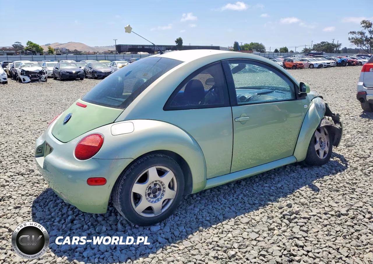 2000 Volkswagen New Beetle Gls VIN:3VWCC21C9YM446288 - 3