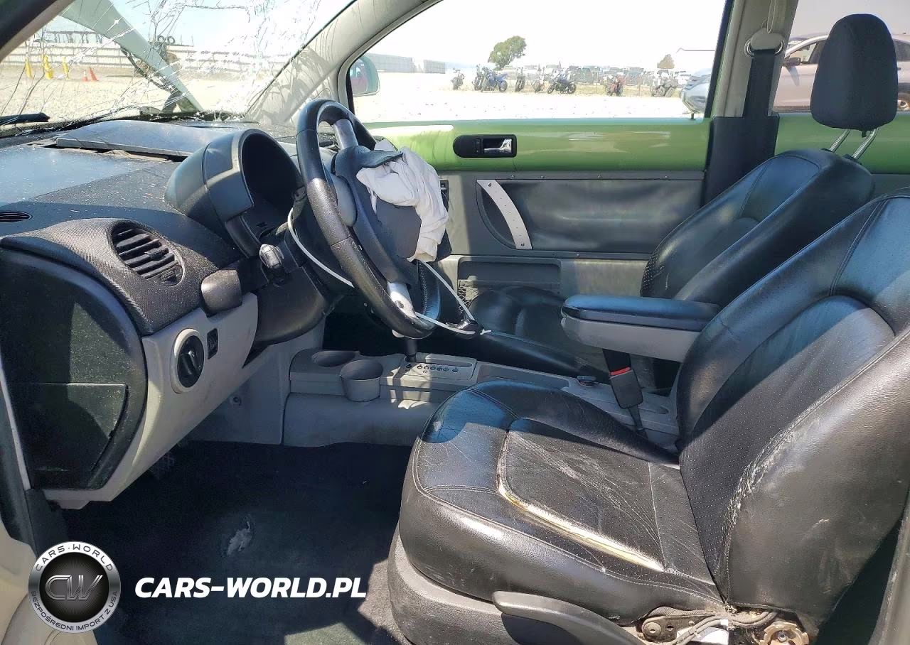 2000 Volkswagen New Beetle Gls VIN:3VWCC21C9YM446288 - 7