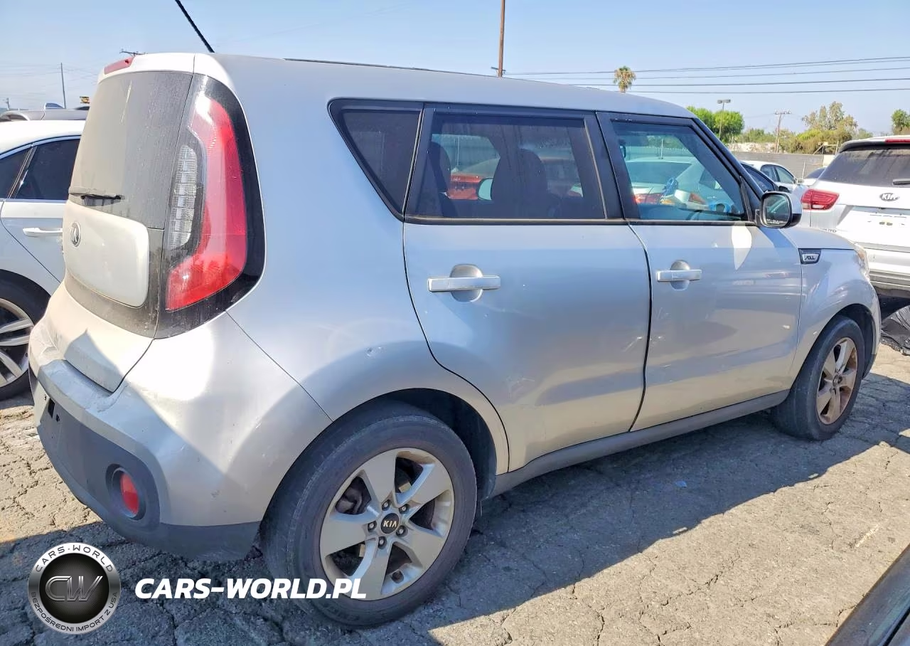 2018 Kia Soul Base VIN:KNDJN2A20J7622091 - 3