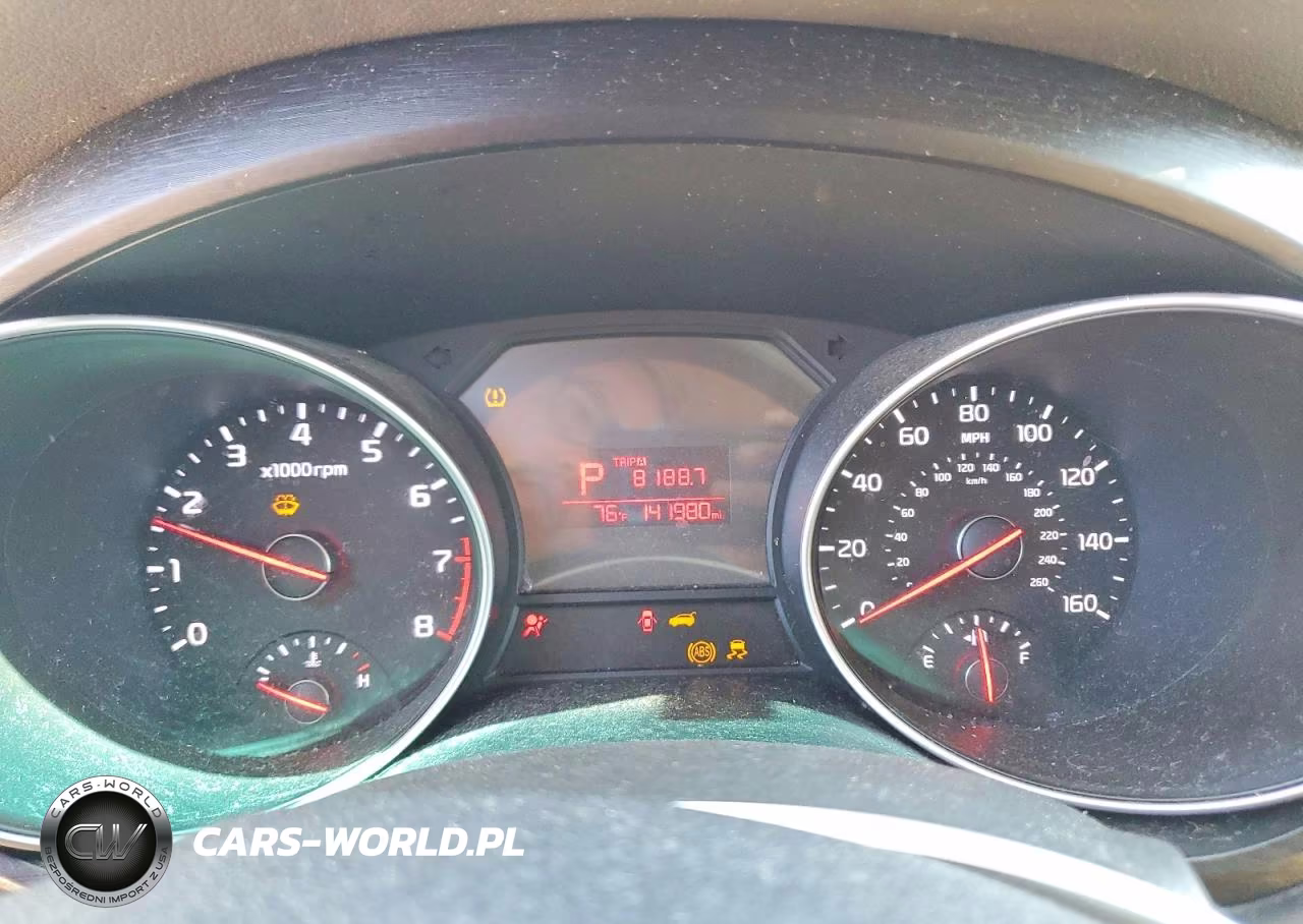 2015 Kia Sedona Lx VIN:KNDMB5C18F6043083 - 9