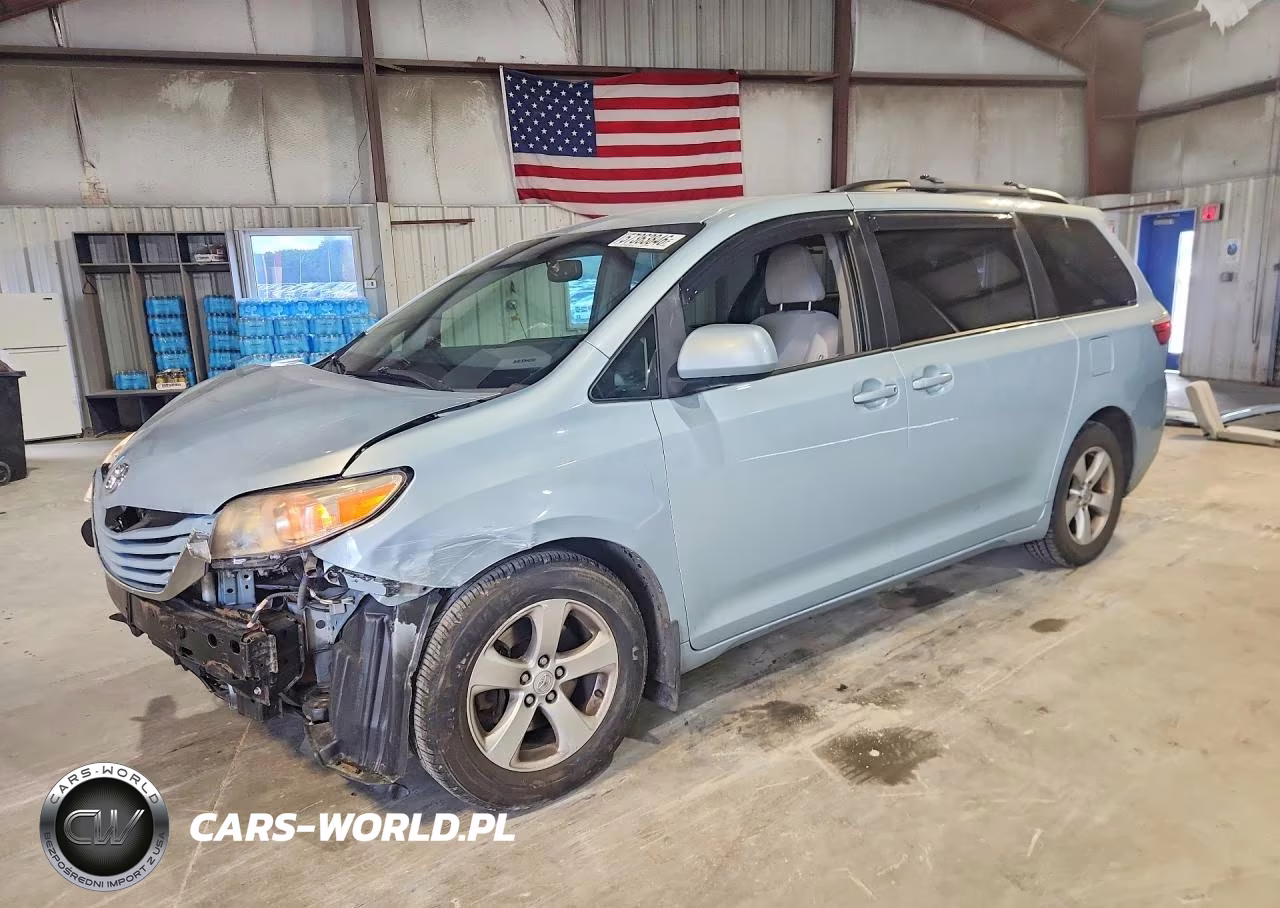 2016 Toyota Sienna Le