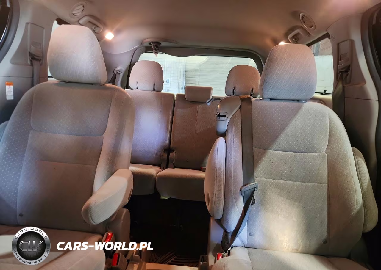 2016 Toyota Sienna Le VIN:5TDKK3DC1GS753651 - 10