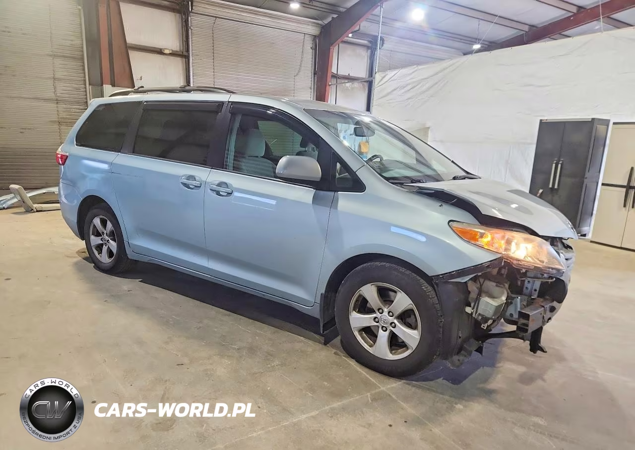 2016 Toyota Sienna Le VIN:5TDKK3DC1GS753651 - 4