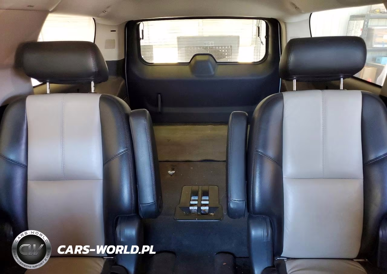 2007 Chevrolet Suburban K1500 VIN:3GNFK16357G285237 - 10