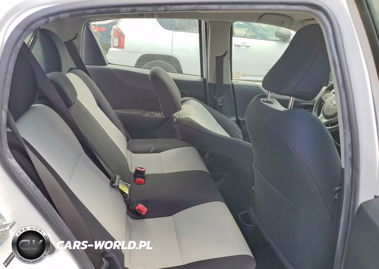 2013 Toyota Yaris 5-Door L VIN:JTDKTUD34DD546987 - 10