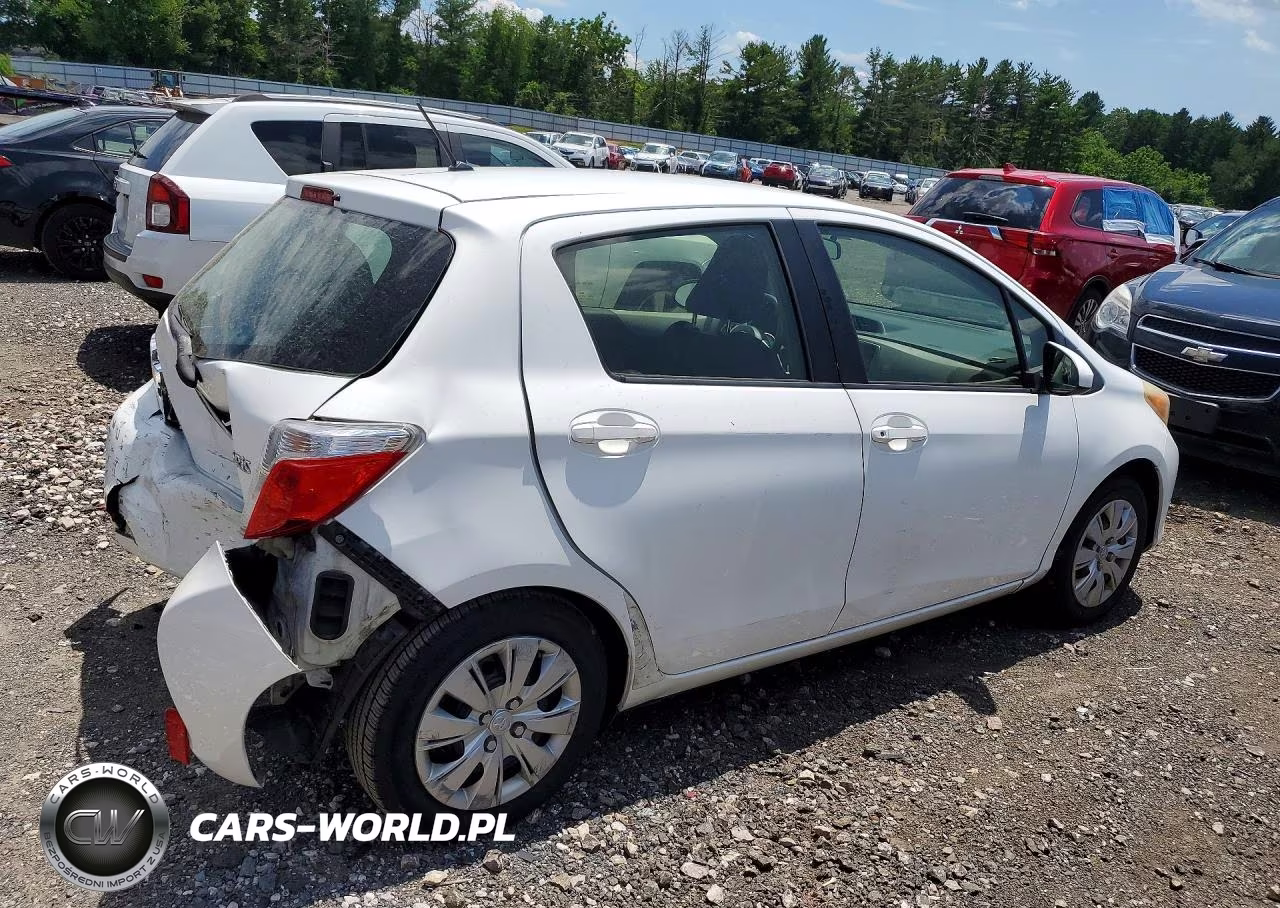 2013 Toyota Yaris 5-Door L VIN:JTDKTUD34DD546987 - 3