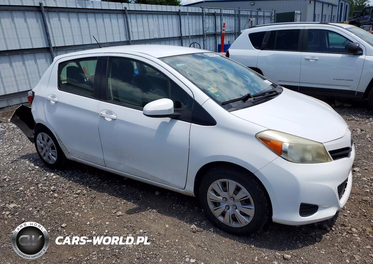 2013 Toyota Yaris 5-Door L VIN:JTDKTUD34DD546987 - 4