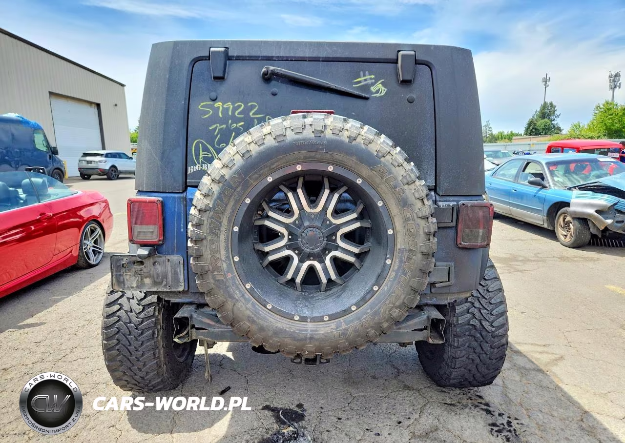2009 Jeep Wrangler Unlimited Rubicon VIN:1J4GA69109L763099 - 6