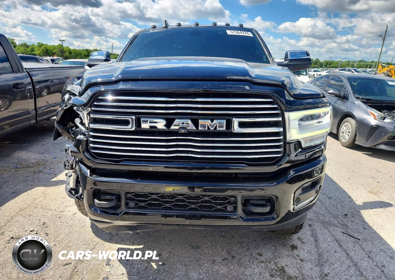 2019 Ram 2500 Laramie VIN:3C6UR5FL3KG713826 - 5