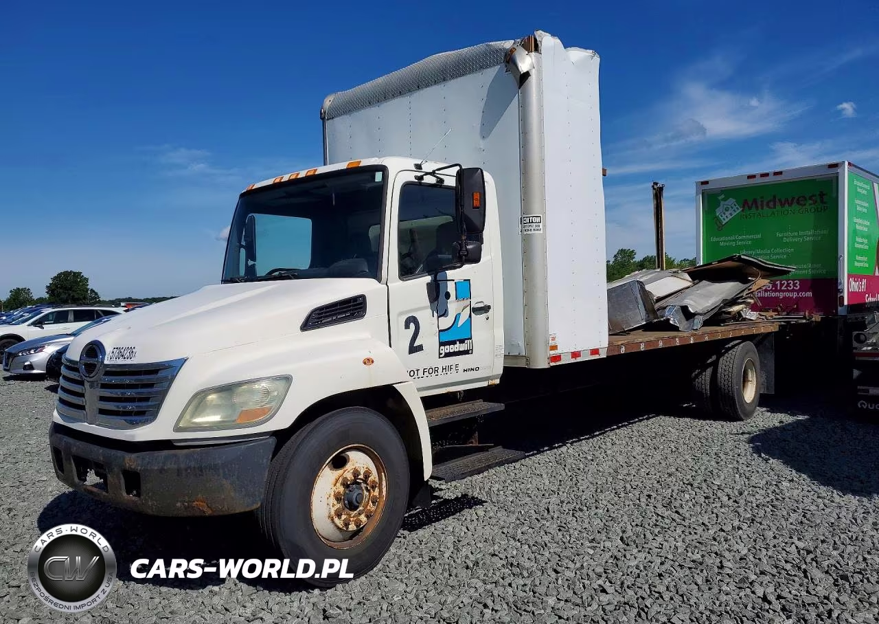 2007 Hino Hino 268