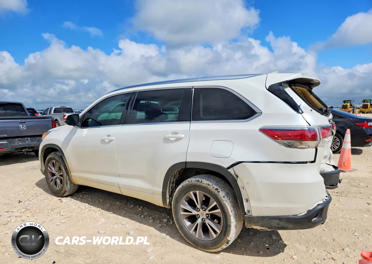 2015 Toyota Highlander Xle VIN:5TDKKRFH7FS054230 - 2