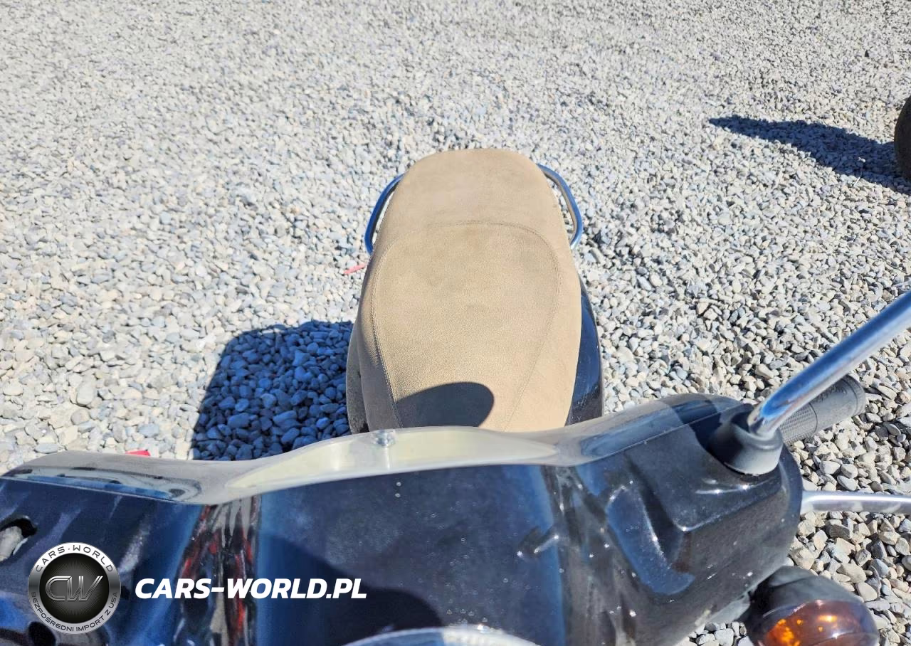 2013 Vespa Lx 150Ie VIN:ZAPM688F8D5003890 - 5