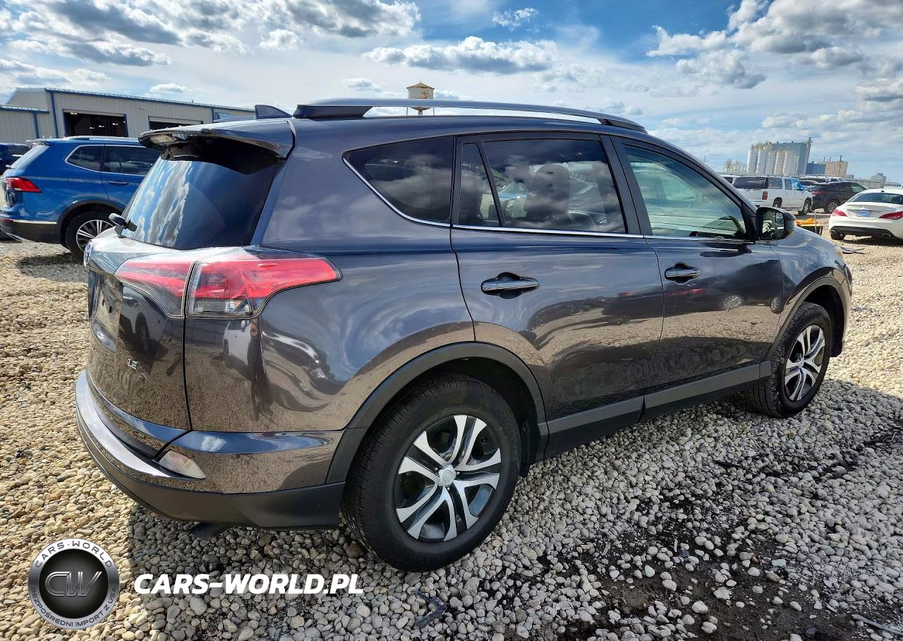 2018 Toyota Rav4 Le VIN:JTMZFREV3JJ185574 - 3